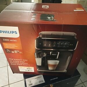 Philips Black Espresso Maker with LatteGo